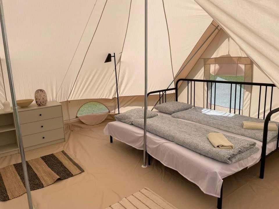 Hotel Glamping Nad Jeziorem Nowe Guty Exteriér fotografie