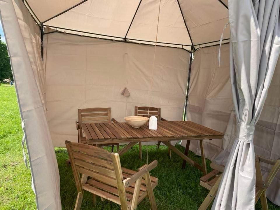 Hotel Glamping Nad Jeziorem Nowe Guty Exteriér fotografie