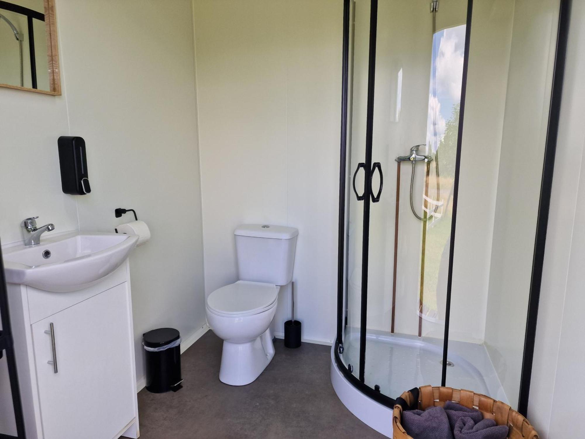 Hotel Glamping Nad Jeziorem Nowe Guty Exteriér fotografie